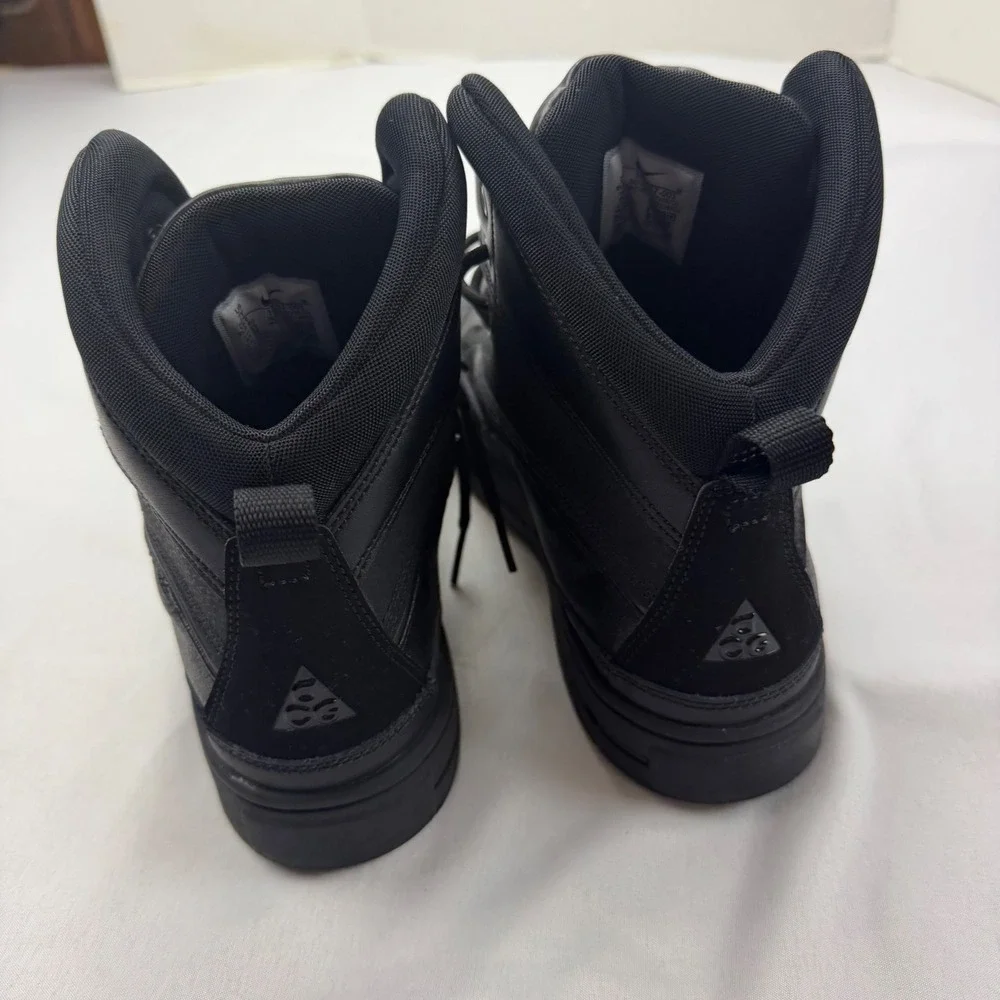 Nike Woodside 2 High Boots Kids Size 7Y Black ACG Duck Boots HF0767-001